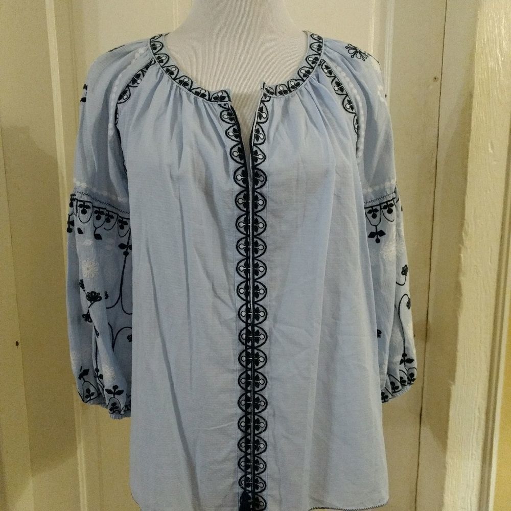 Chelsea & Violet Embroidery Peasant Blouse XS NWT